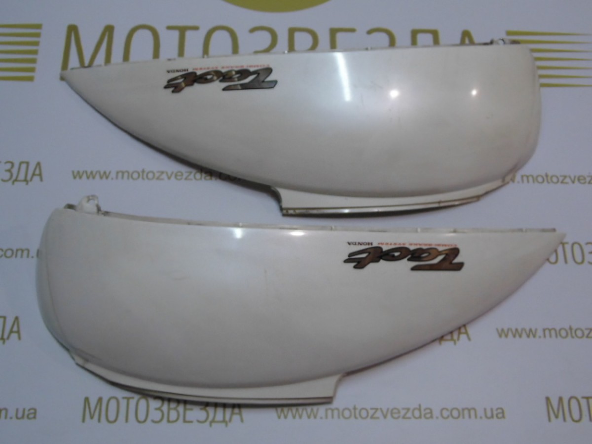Боковые обтекатели Honda Tact AF51 (белые) 