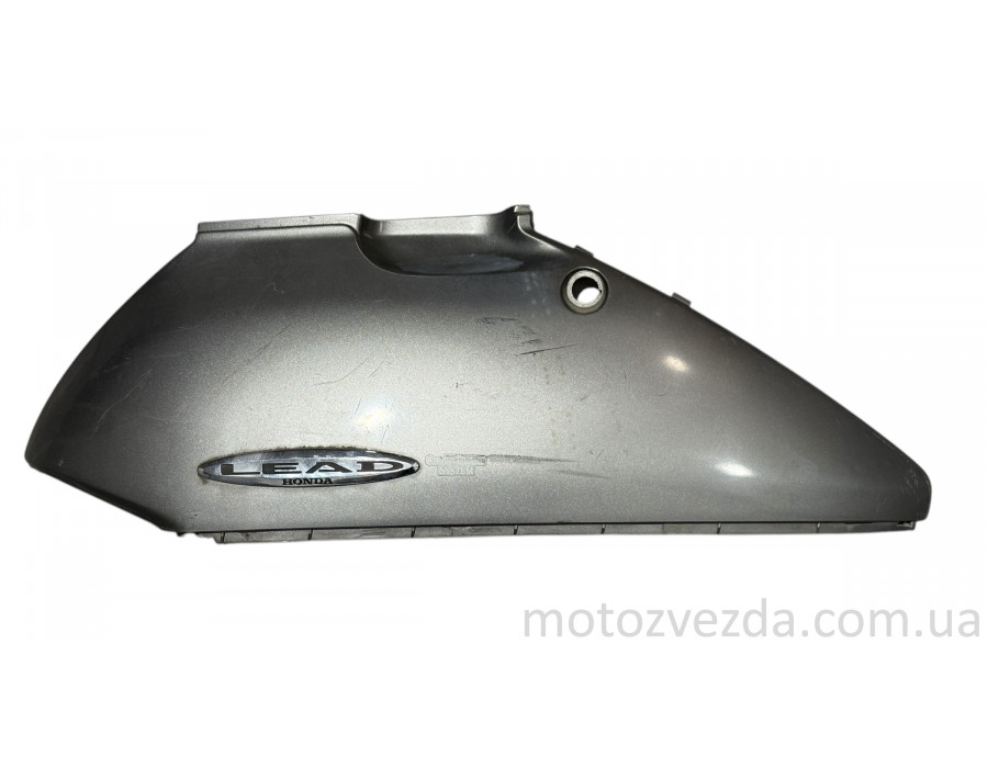Боковый обтекатель правый ( R ) Honda Lead AF-48 / JF06 Japan Под покраску !