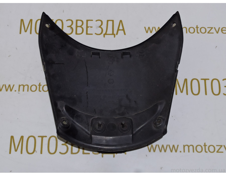 Лючек пластика сиденья Suzuki Address 125S CF4MA (47371-04J00)