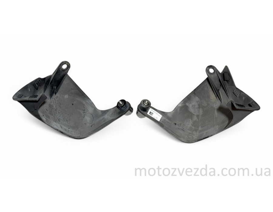 Защита рук на руль 57541-04J00 Suzuki Address 125G CF4EA/CF46A Japan
