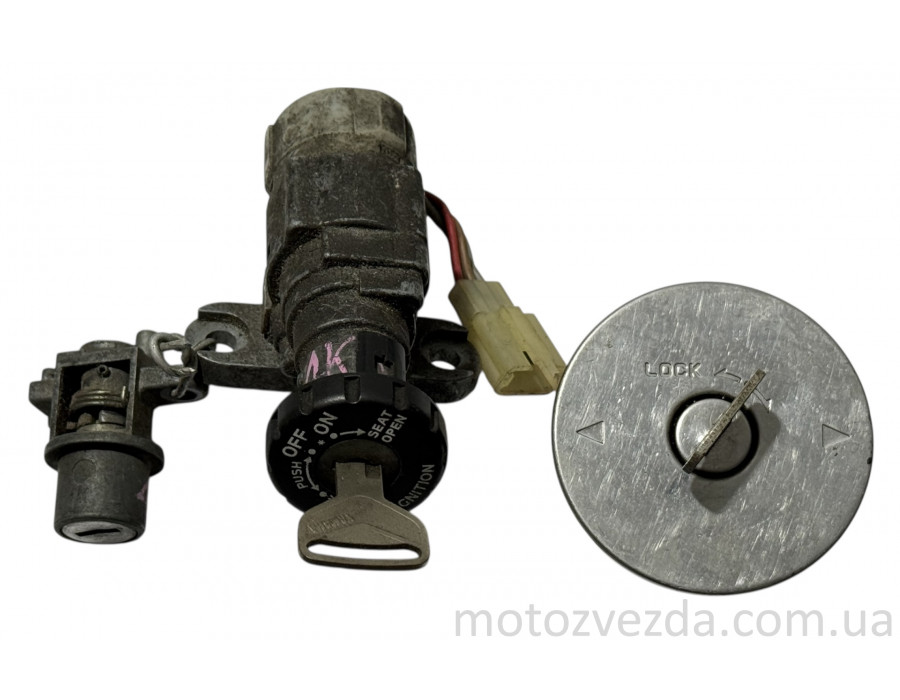 Замок запалювання + замок бардачка + пробка Yamaha Gear 2-T 4KN (на три дроти) Japan