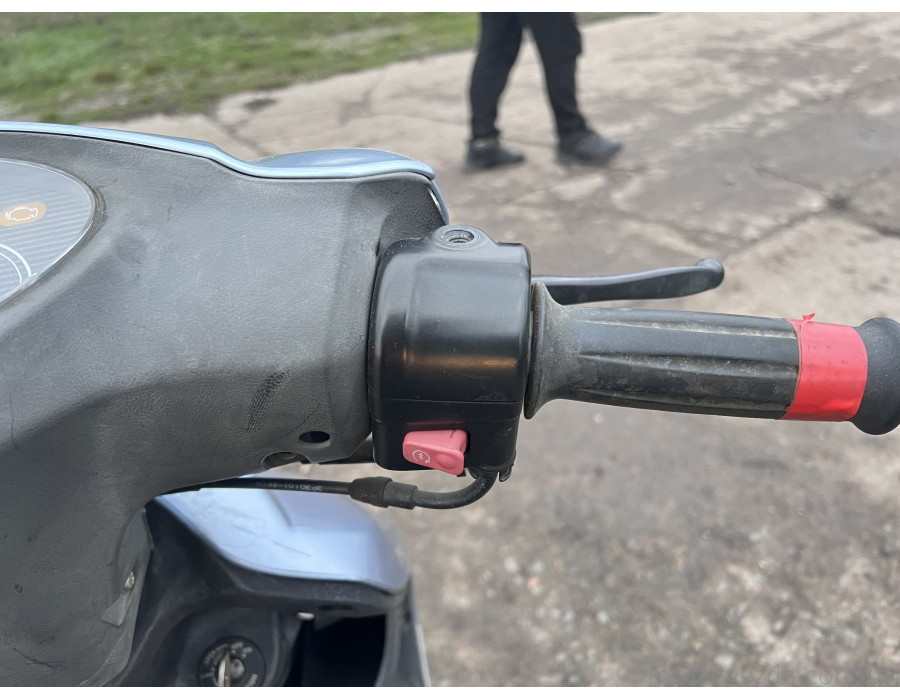 Скутер Yamaha SA36J-142675