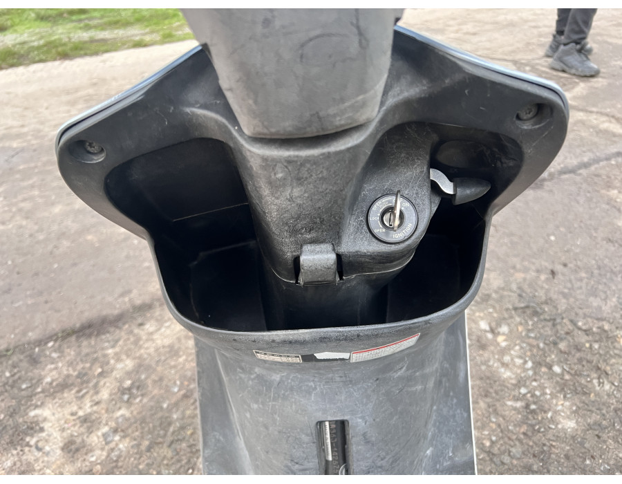 Скутер Yamaha SA36J-142675