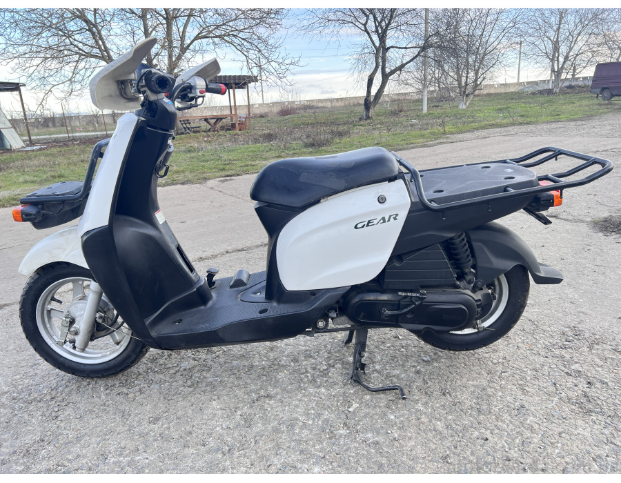 Скутер Yamaha Gear UA07J-002485
