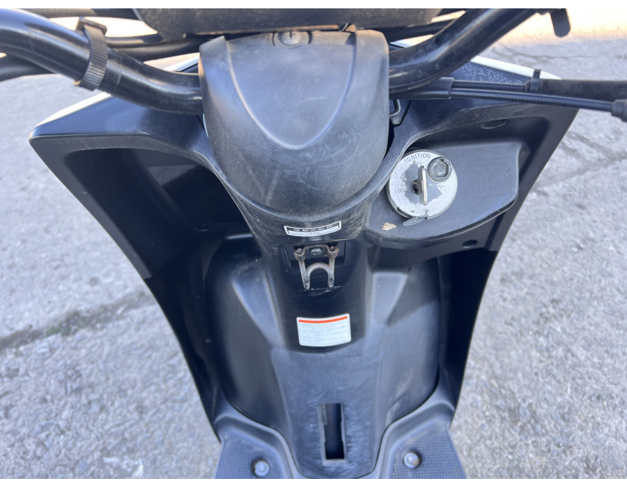 Скутер Yamaha Gear UA08J-024708