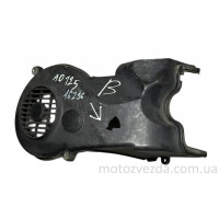 Кожух обдува большая часть с дефектами Suzuki Address 125 S CF4MA / CF4EA G