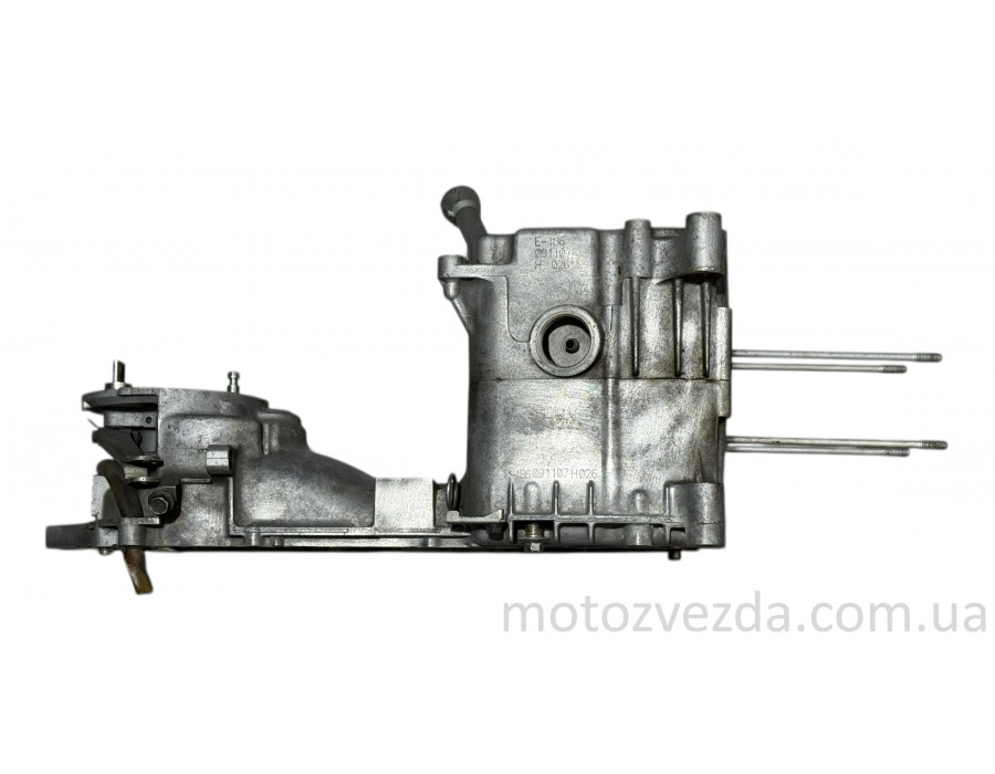 Картер E3F1E Yamaha AXIS TREET JAPAN