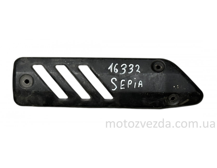 Накладка глушителя (металл) Suzuki Sepia (CA1HA) JAPAN