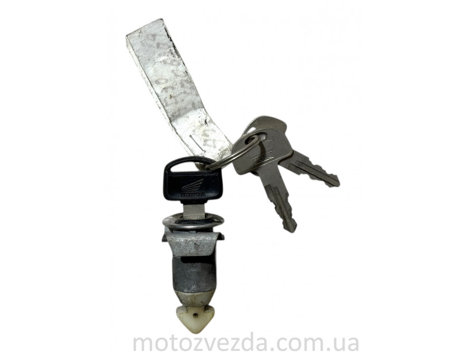 Замок підгазетника з ключем Honda Tact AF24/AF30/Lead AF20 Japan
