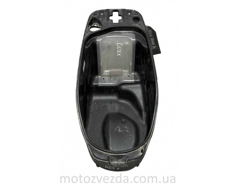 Бардачок под сиденье Honda DUNK AF-74 + лючок АКБ (81250-GGZ-J000)