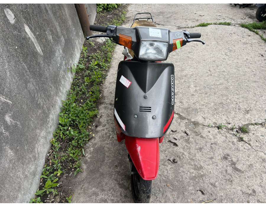 Скутер Suzuki Carna красный Категория "В"
