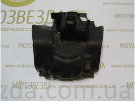 Пластиковая подставка под аккумулятор Honda Lead AF 20/HF05