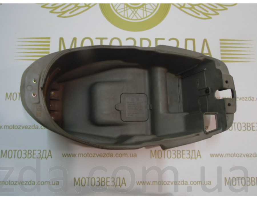 Бардачок под сиденье honda Lead AF20/HF05