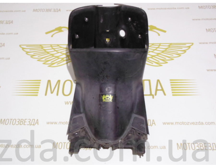 Подгазетник ( под диодный замок ) Honda Dio AF-35 (81131-GBLK-8700) с уценкой!