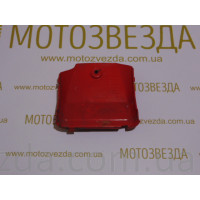 Лючок АКБ Honda GYRO X червоний