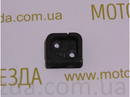 Крюк подгазетника SUZUKI ADDRESS V-50/125 (92173-32G5) чёрный