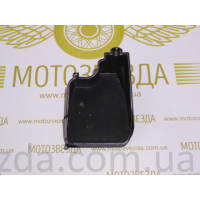 Внутренний пластик переднего бардачка левый SUZUKI SKYWAVE 250 CJ43A (92113-14GO)