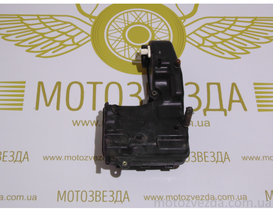 КОРПУС ВОЗДУШНОГО ФИЛЬТРА SUZUKI SKYWAVE 250 CJ43A (14G00)