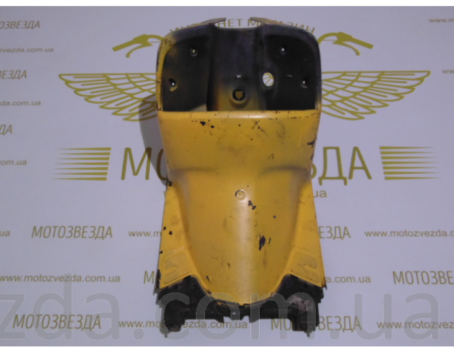 Подгазетник ( под диодный замок ) Honda Dio AF-35 (81131-GBLK-8700) под покраску!