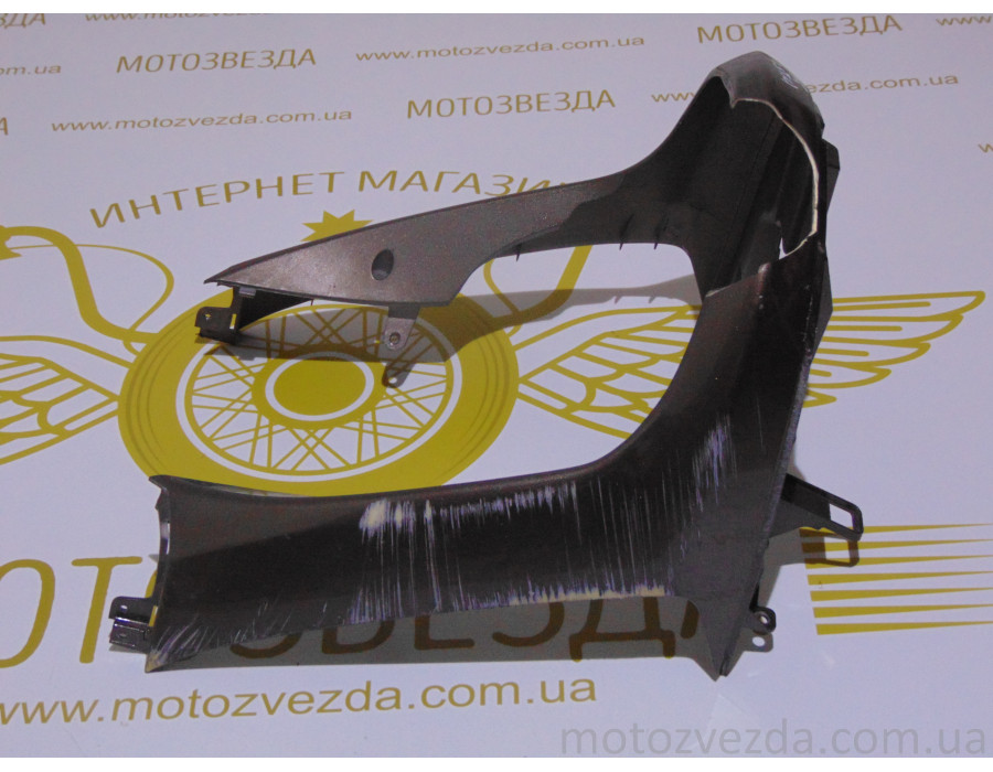 Подклювник 61100-GFK-9010 Honda Dio Cesta AF-62 / AF-68 Japan С дефектами !